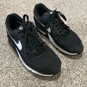Nike Air Max 90 - Women’s Size 11.5